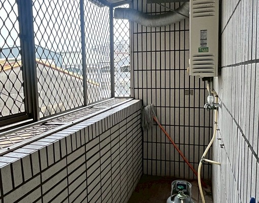 宅樂❤️中華商圈、整新兩房可租補寵物可談、含平面車位管理費 - Image 9