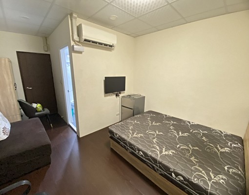 超美裝潢美套房三樓(個人獨立大陽台) - Image 1