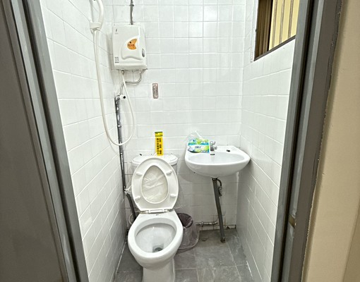 光復路靜巷出租一樓至地下室適合個人工作室 - Image 6