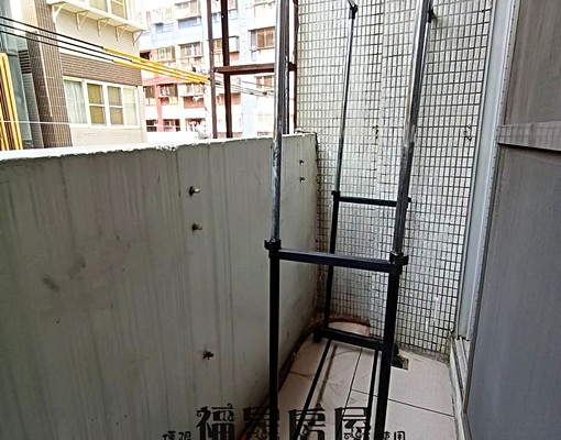 陽台★獨洗曬★變頻冷氣★雙門冰箱★逢甲大學旁★無敵大間★ - Image 7