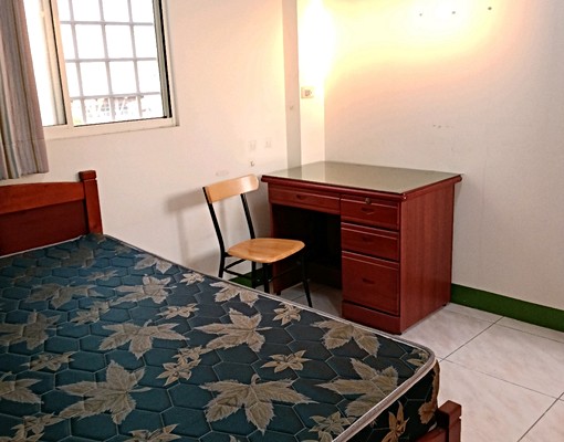 三和游泳池,縣府旁,電器設備和家具 - Image 2