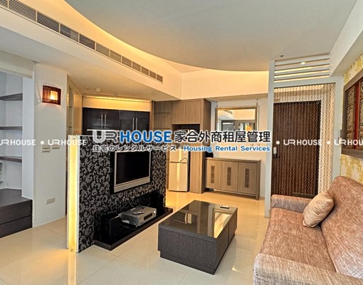MRT象山★高樓景觀1+1房★信義計劃區健身房游泳池 - Image 1
