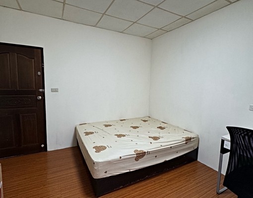 中原大學中壢工業區精美套房(附傢俱家電) - Image 2