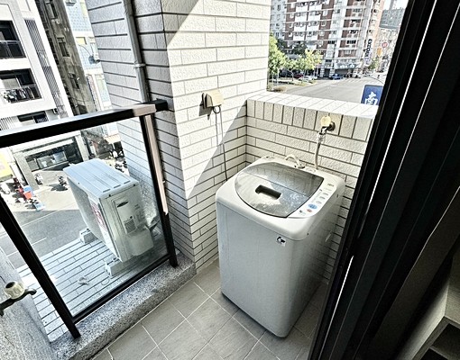 小資秒殺💛走路興大💛電梯陽台獨洗💛衛浴開窗💛 - Image 7