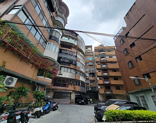 可租補報稅_近萬芳醫院電梯三房 - Image 1