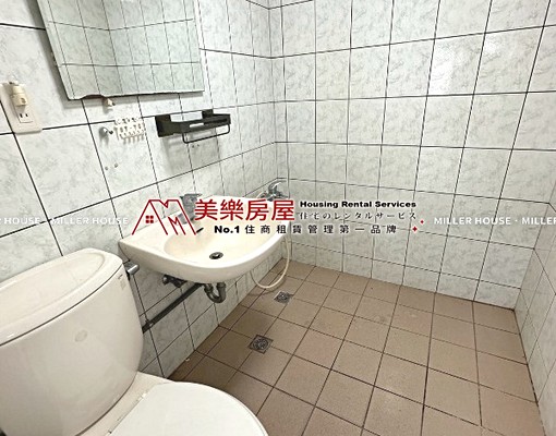 美樂*大安站*正三房*雙衛浴有陽台*有管理*格局方正可住可辦 - Image 3