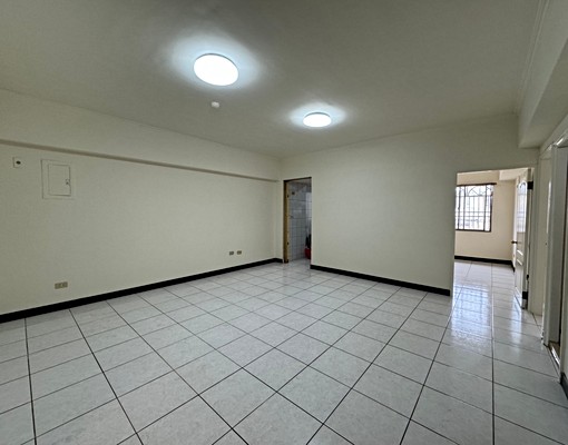 嶺東黃昏市場旁三房|平面車位可租| - Image 3