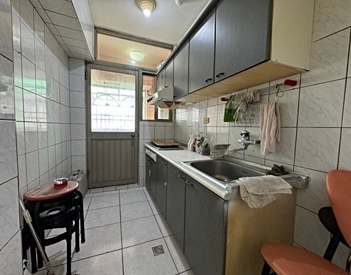 嶺東黃昏市場旁三房|平面車位可租| - Image 5