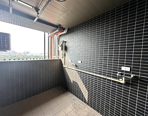 可租補🔥免服務費🔥全坤家宜電梯景觀兩房車可寵🔥五泰小周 - Image 9