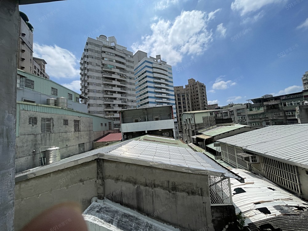 板橋國中附近二樓 - Image 1
