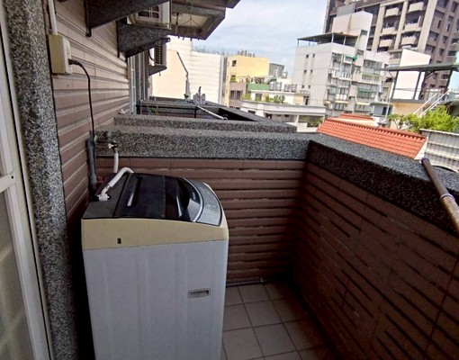 台電計價套房,獨立洗衣機(可自行申請租屋補助) - Image 10
