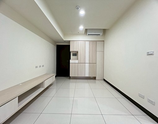 A案★電梯兩房/近捷運/租屋補助/全新系統櫃 - Image 2