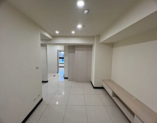 A案★電梯兩房/近捷運/租屋補助/全新系統櫃 - Image 3
