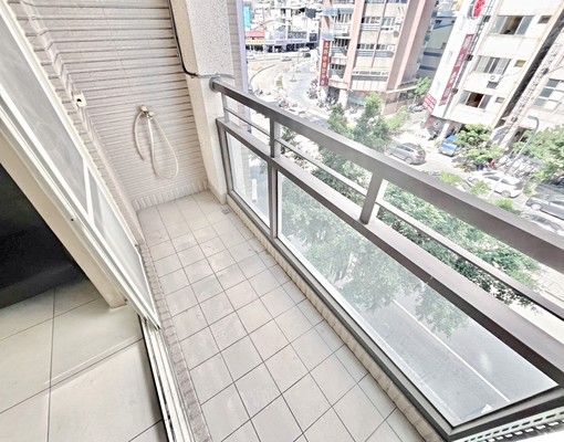 走路麥當勞🌺中國醫🌺可租補🌺超大間8坪🌺陽台獨曬 - Image 6