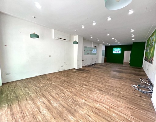 🍀光榮路忠義國小金店面大空間🍀 - Image 5
