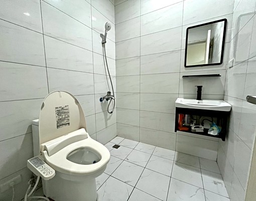 菜寮/可租補/免爬高走道窗通風/獨洗可開伙家具齊全/機能佳 - Image 9