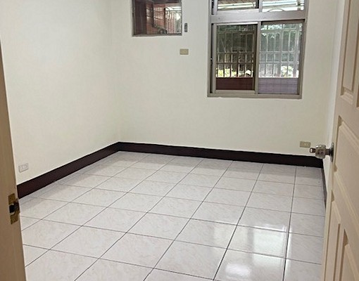 🏡優質地段|安靜宜居~電梯大三房~警衛🏡五股國中小旁 - Image 3