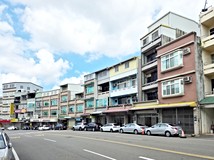 親民路珊珠湖7~11旁/親民大..