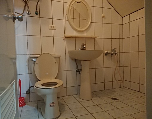 屋主自租套房~專屬自己的空間，無共用 - Image 1