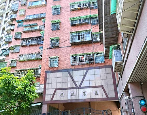 環球富邑電梯三房~租金含管理費~可租補,入籍~社會住宅 - Image 13