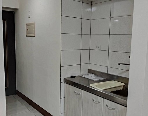 全新翻修電梯變頻冷氣台電計價大套房 - Image 5