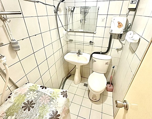 逢甲可貓貓✨租屋補助✅獨洗窗曬✨採光超好✨超大空間✨代收包裹 - Image 7