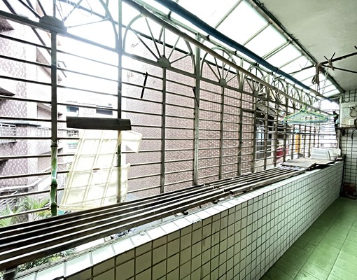 可分戶租屋補助報稅一層一戶三房三廳大陽台 - Image 1