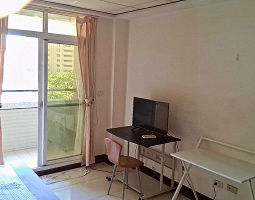 北港路麥當勞旁、署立醫院對面,採光佳 - Image 1