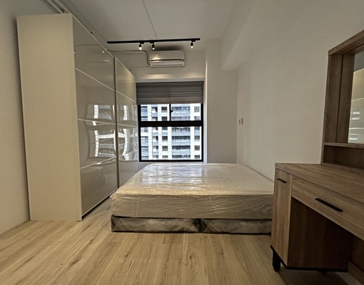 高鐵A18站ꕤ園首之道全新可寵物簡配家俱三房車位 - Image 3