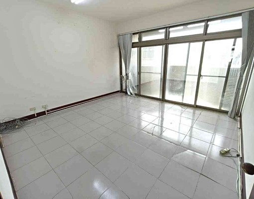 南寮南華國中旁~優質明亮大坪數5房透天~屋況優附家電 - Image 7