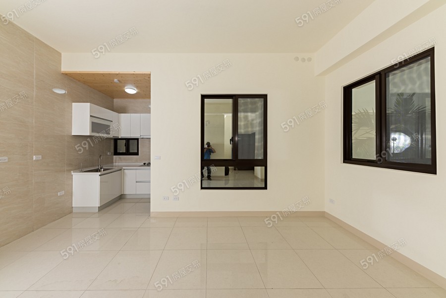 溫哥華第七期電梯華廈樣/實品屋