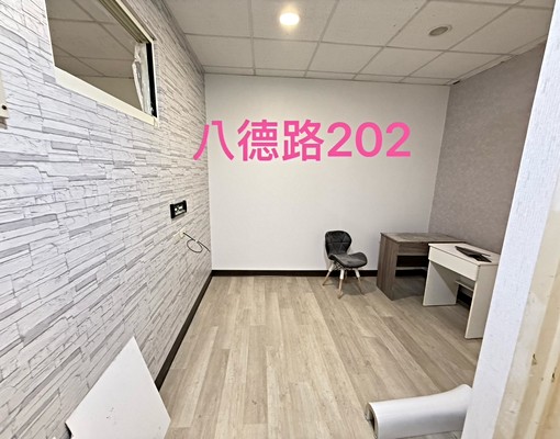 小巨蛋站,全新獨立套房,可貓可租補,共洗走廊窗202_AY - Image 1