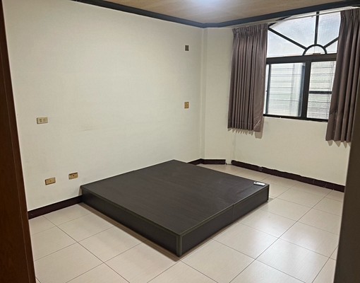 電梯大坪數3房公寓忠義街商圈生活機能佳.近學區 - Image 6