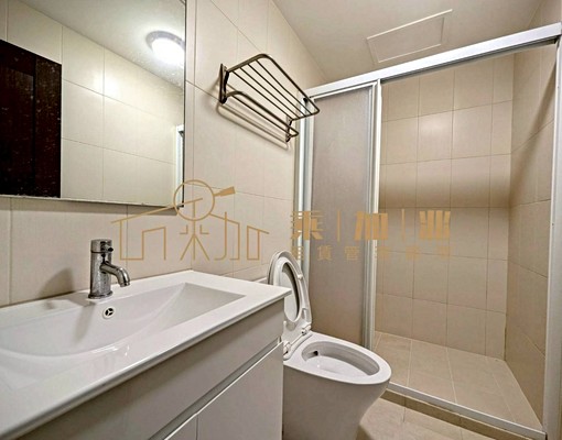 💥乘加兆帟閎💥帶您找4房間間套房門口有車庫可寵優質透天厝 - Image 7