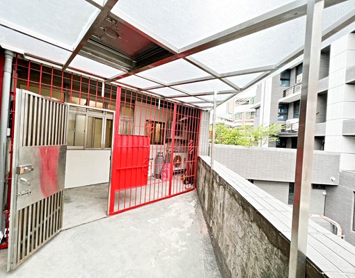 近捷運菜寮站★整層住家採光陽台大三房 - Image 12