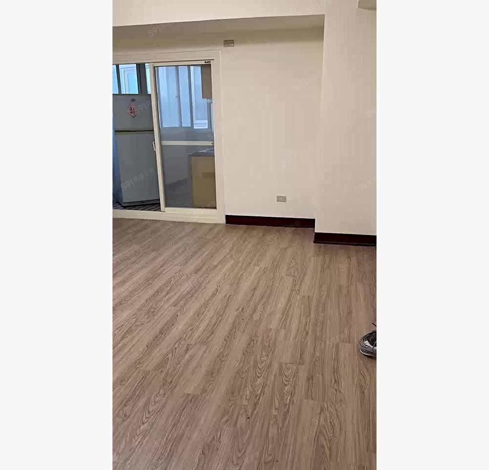 忠孝復興/仁愛圓環大套房~可隔2房 - Image 1