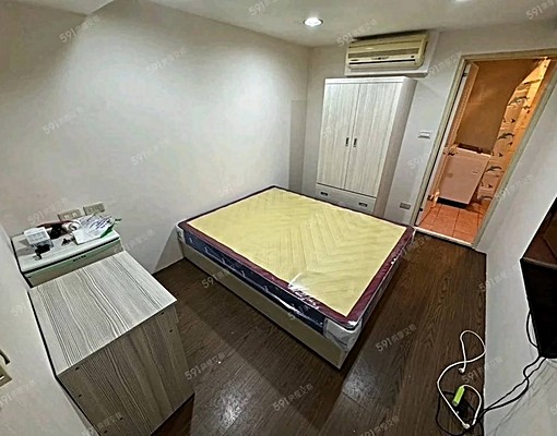 小巨蛋、公寓一樓、溫馨套房、獨洗、對外窗、屋況好 - Image 1