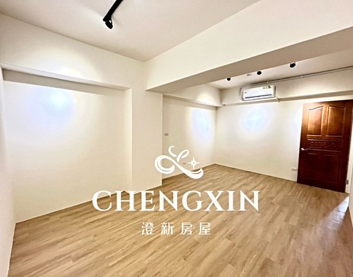 市中心可養貓狗四房/有電梯/警衛管理/全新整理首租 - Image 9