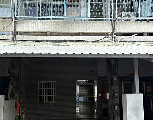 可租補,3樓透天厝 - Image 1