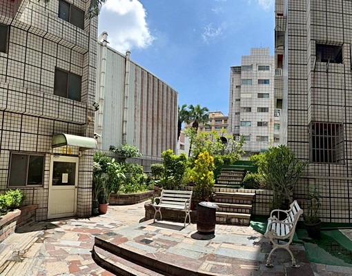 警總商圈4大房電梯華廈🉑租補🉑入籍 - Image 1