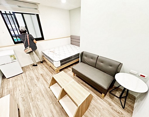近捷運三和國中5分【優質租案】低樓層★變頻冷氣★全新裝潢 - Image 2
