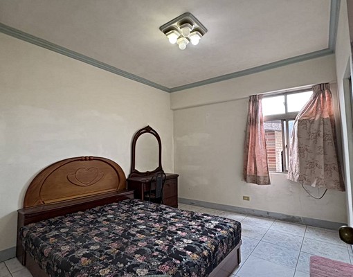 四個房間,兩衛浴(內含雙主臥)，一個飯廳，大客廳.前後陽台 - 591租屋網 - Image 5