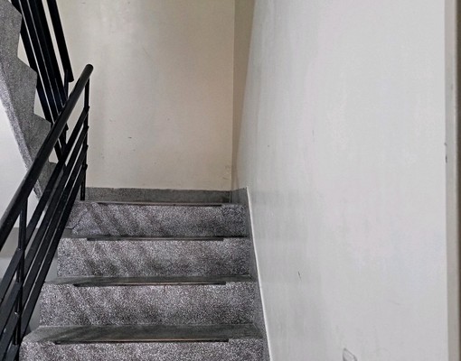 三民路~鄰家樂福~市場~有大露台2房 - Image 4