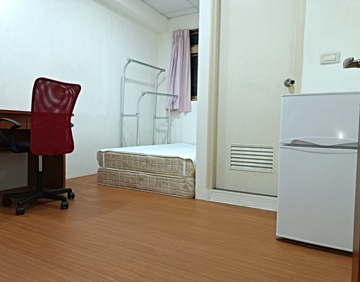 近展覽館捷運套房0952685085可租補 - Image 1