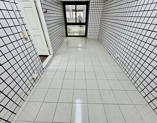 社區樓店~可自住可營業~全新整理~可寵可租補 - Image 15