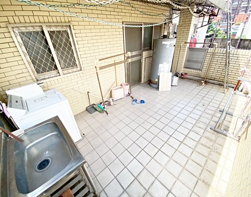 捷運中山國中◆女性套房◆採光租補洽★垃圾代收 - Image 6