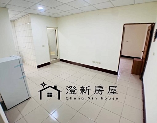 ♦️近竹科♦️可養貓、走樓梯五樓大套房、機能佳、陽台洗衣機~ - Image 1