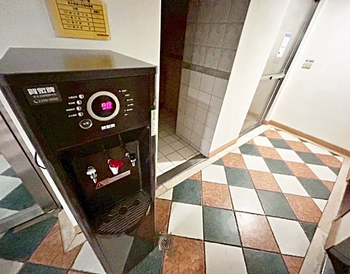 捷運輔大◆電梯套房◆可租補入籍★垃圾代收 - Image 6