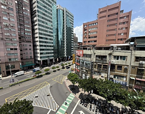 優質社區🔆精品房源🔆含裝潢🔆集美街 - Image 1