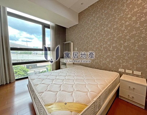 市政府綠蔭採光精裝小豪邸1+1●全套家具優質物管 - Image 4